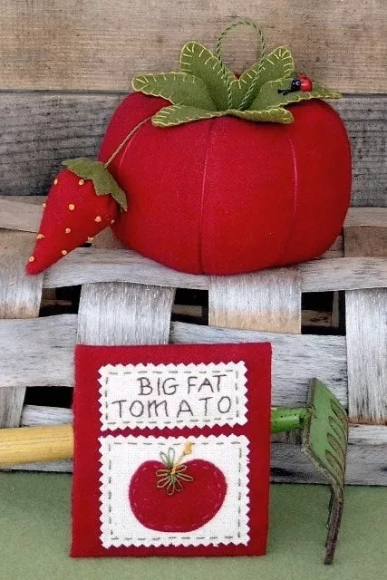 BIG FAT Tomato Pin Cushion – Wool Applique Pattern