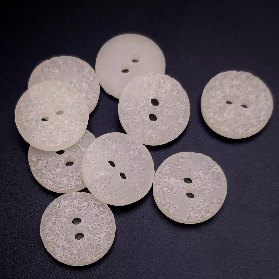 Buttons #567- 15 mm