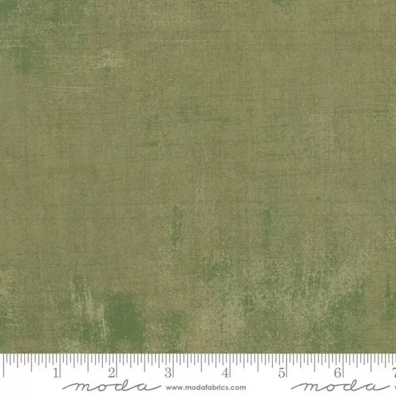 Green Grunge Basics Vert 44/45 Per Yard
