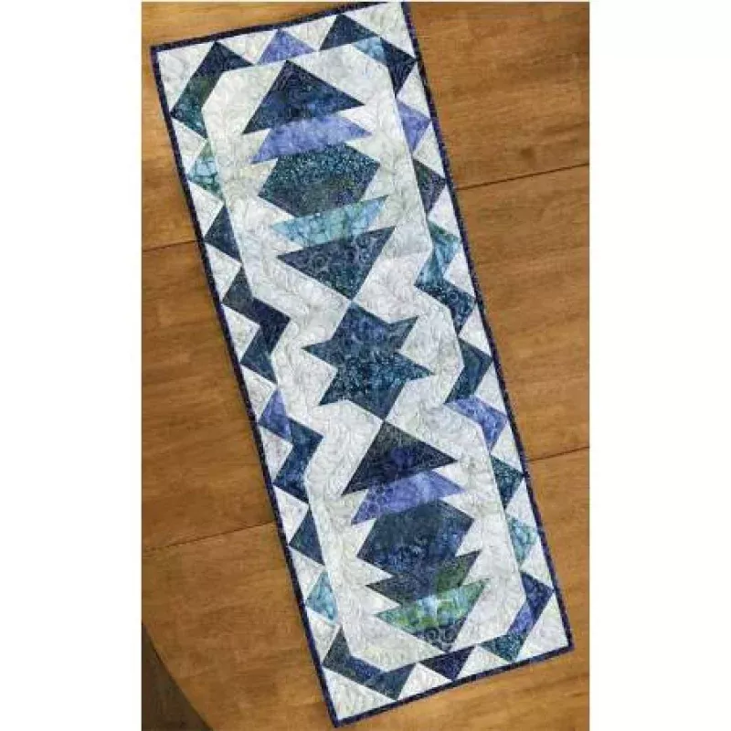 Lanterns Table Runner Pattern CLPPSQ004