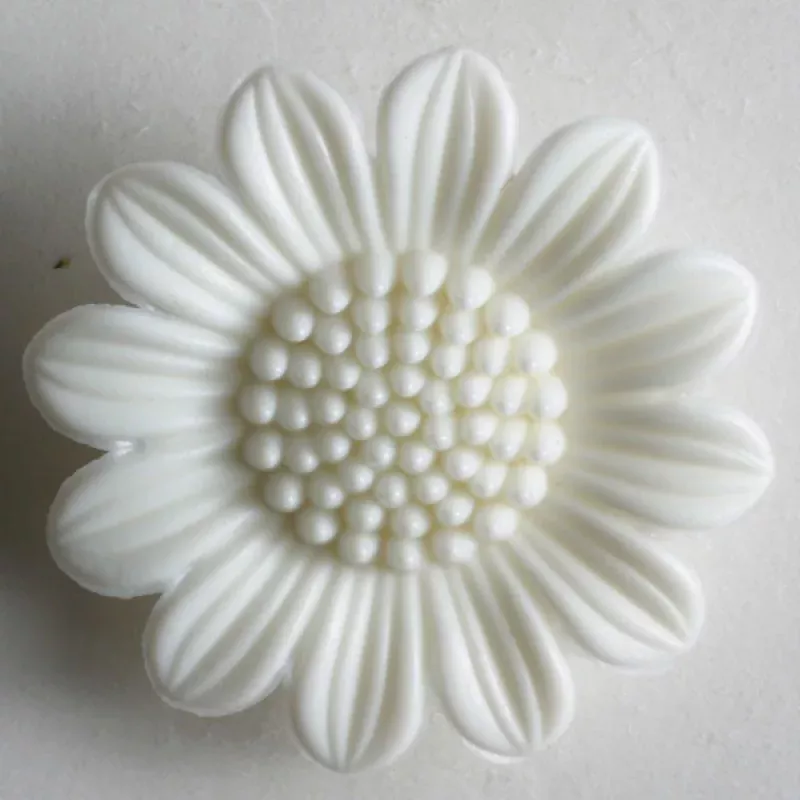 Large Flower Buttons 1532