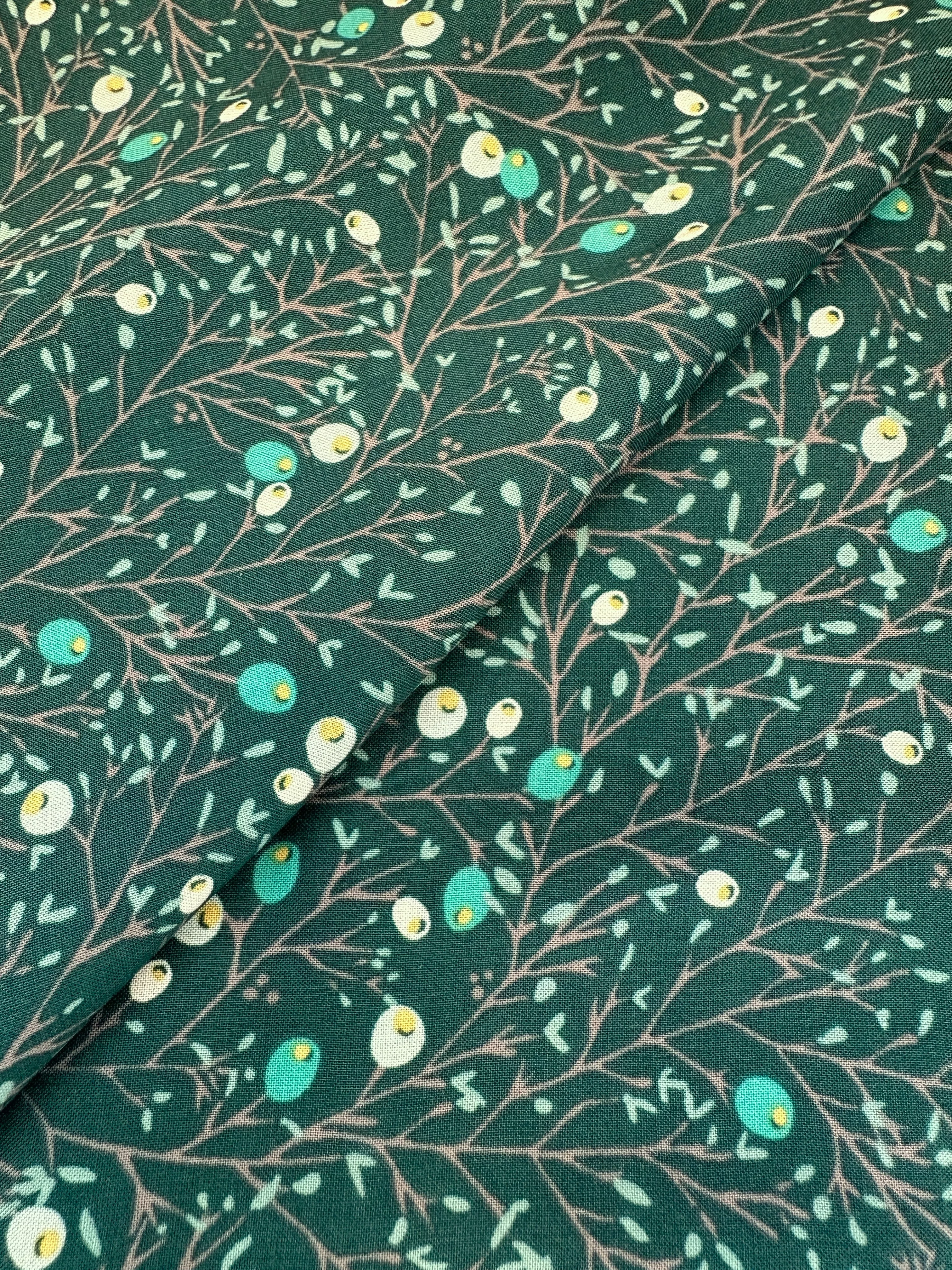 Rayon Challis – Winterberry Pine