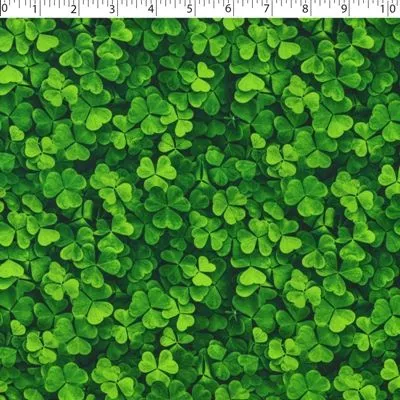 ST. PATRICK’S CHEER – LUCKY CLOVER